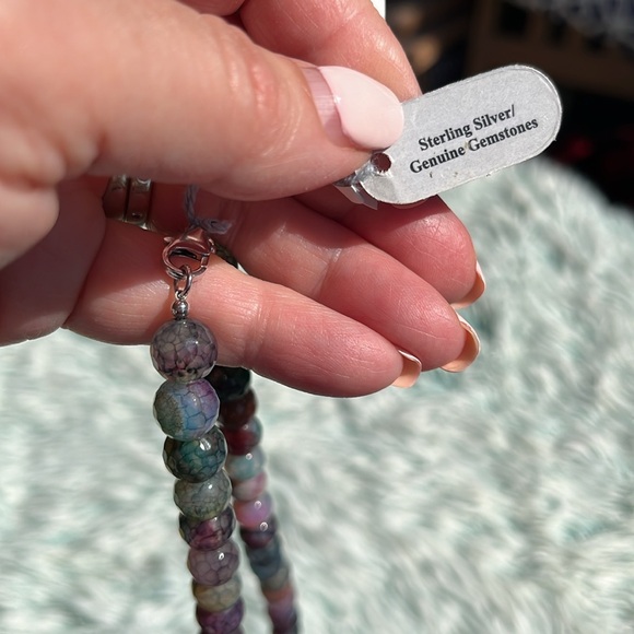 Gorgeous Multi Coloured Agate Necklace with Sterling Silver Clasp - Picture 13 of 14